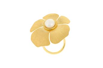 Jewel: ring;Material: silver 925;Weight: 5 gr;Stone: pearl;Color: yellow;Measurement: adjustable;Top Piece Size: 